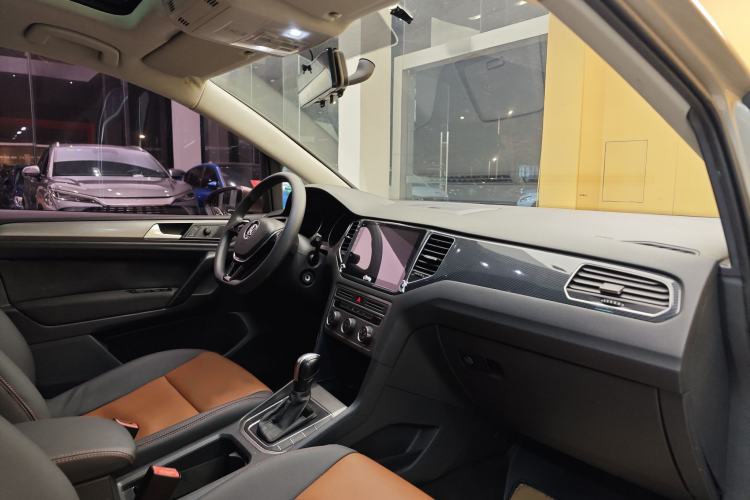 Used Volkswagen Golf Sportsvan 2018 1.6L Automatic Comfort Model