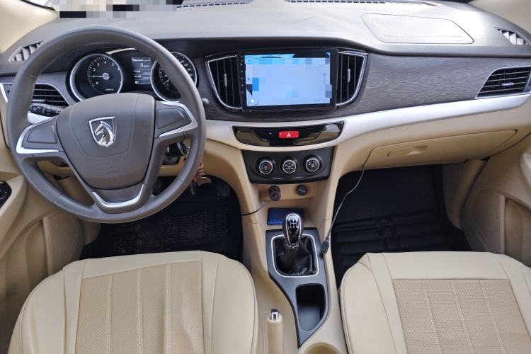 Used Baojun 730 2016 1.5L Manual Value Edition 7 Seats China V Emission Standard
