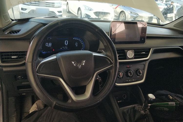 Used Wuling Hongguang S3 2018 1.5L Manual Comfort Model China V Standard
