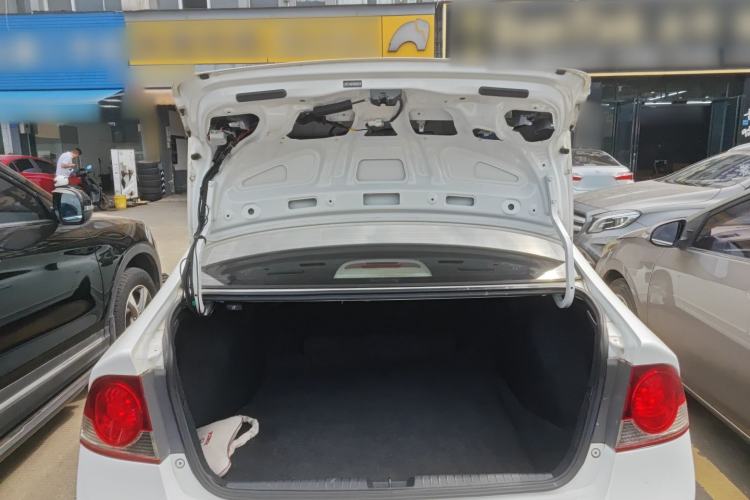 Used CIIMO CIIMO 2012 1.8L Automatic