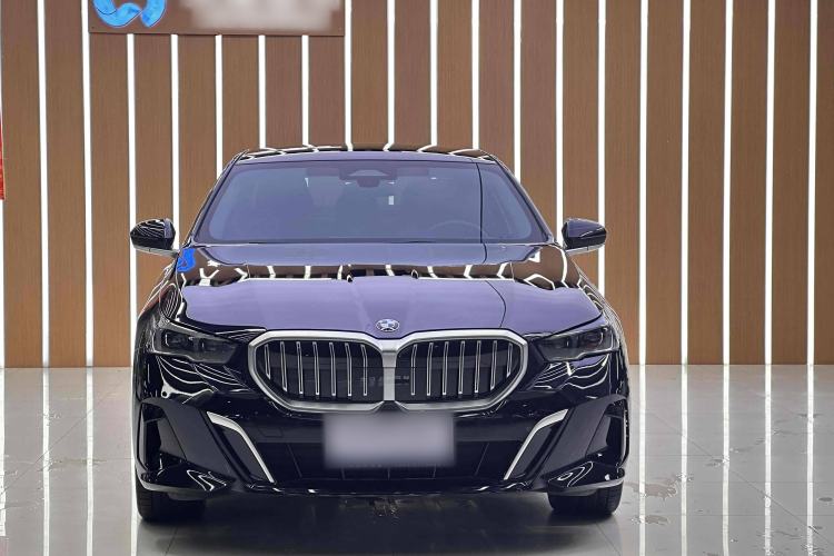 Used BMW 5 Series 2024 530Li Leading Model M Sport Package