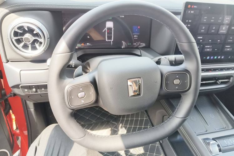 Used Tank 300 New Energy 2025 Hi4-T
