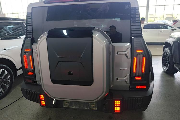 Used JETOUR Traveler 2023 2.0T All-Wheel Drive CrossPRO+ Rear