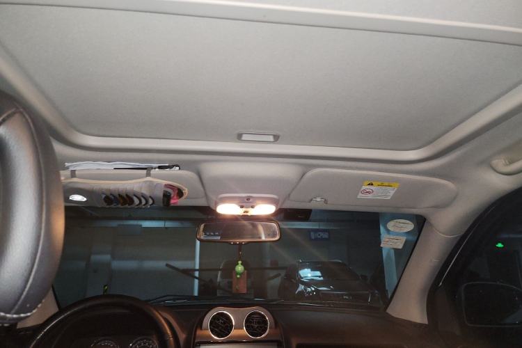 Used Jeep Compass 2014 Revised Version 2.0L Two-Wheel Drive Elite Edition Headliner