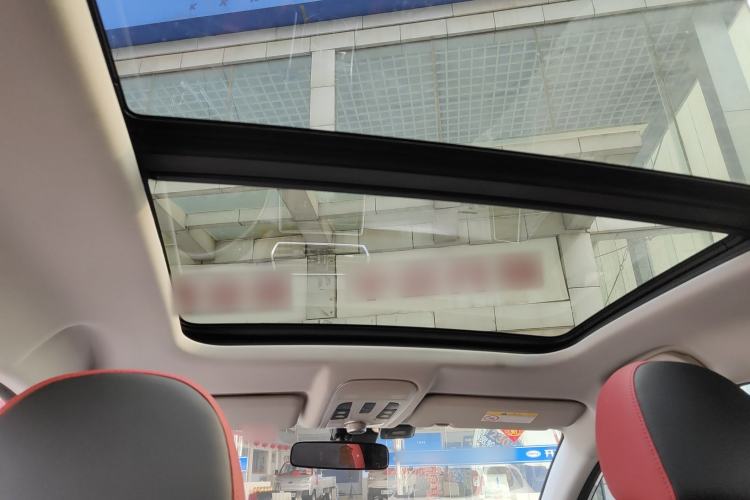 Used Haval H2 2018 Red-Label 1.5T Dual-Clutch Two-Wheel-Drive Luxury Model
