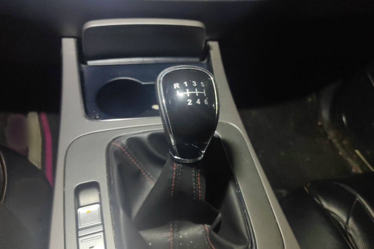 Used CHANGAN OSHAN X7 2021 1.5T Manual Luxury Version
