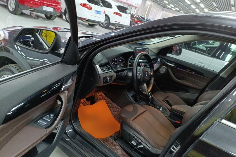 Used BMW X1 2022 sDrive25Li Leading Model
