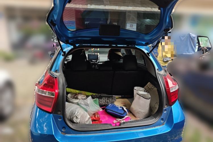 Used Toyota YARiS L Zhi Xuan 2016 Revised 1.5E CVT Charming Edition Trunk