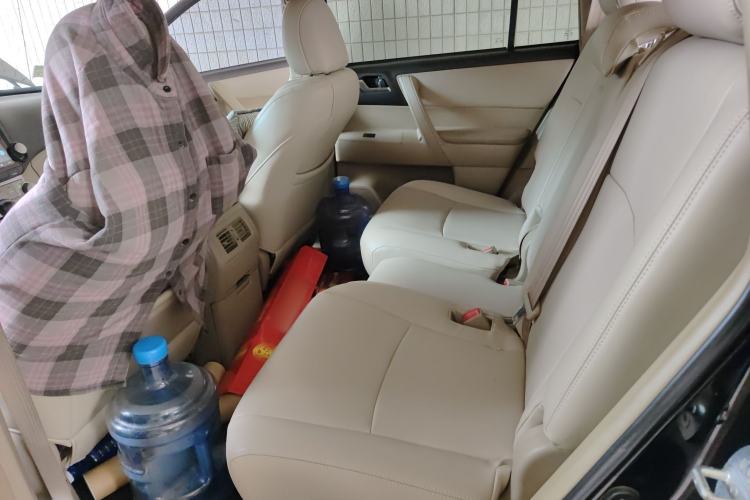 Used Toyota Highlander 2012 2.7L 2WD 5-Seater Elite Edition
