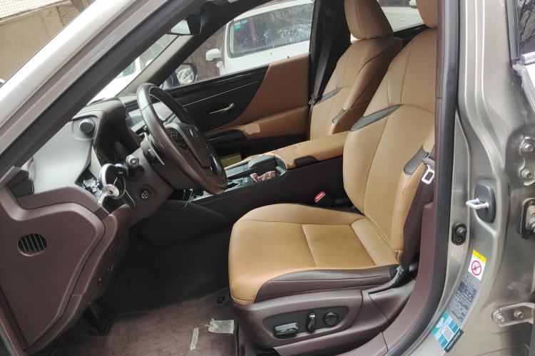 Used Lexus ES 2018 200 Excellence Edition China VI Standard