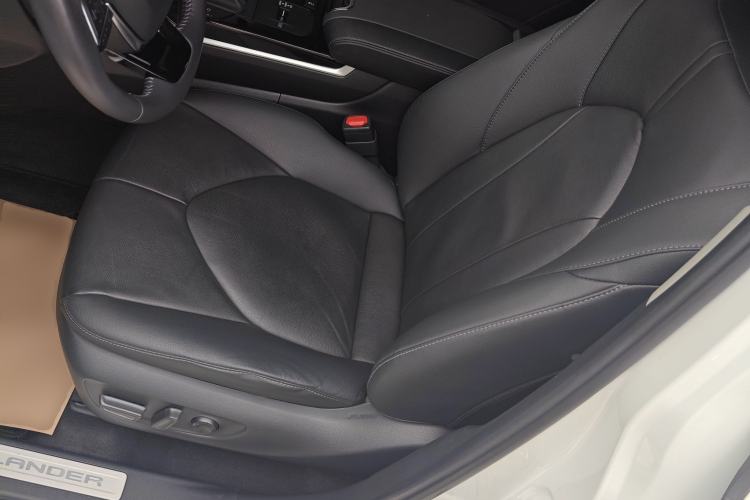 Used Toyota Highlander 2022 Dual-Engine 2.5L Four-Wheel Drive Prestige Version 7 Seats