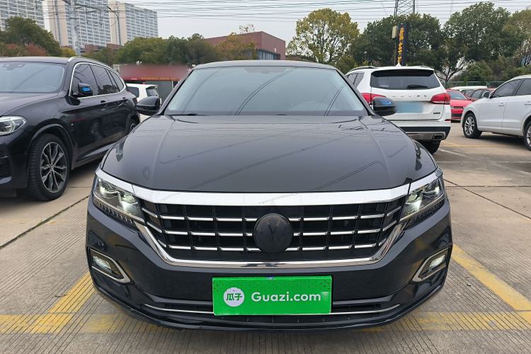 Used Volkswagen Passat 2020 Revised Version 330TSI Luxury Edition China VI Standard