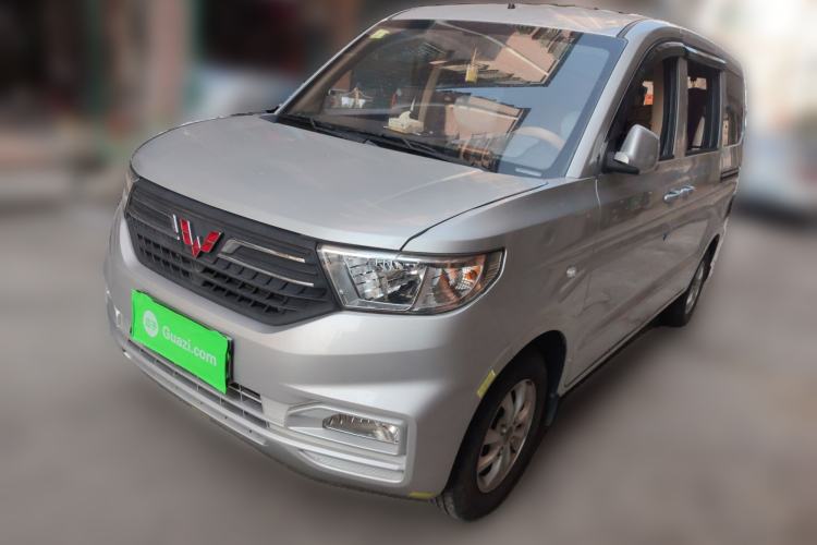 Used Wuling Hongguang V 2021 1.5L Enjoyment Edition LAR
