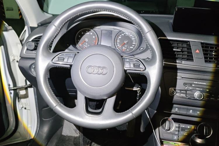 Used Audi Q3 2018 30th Anniversary Edition 30 TFSI Fashion Model

