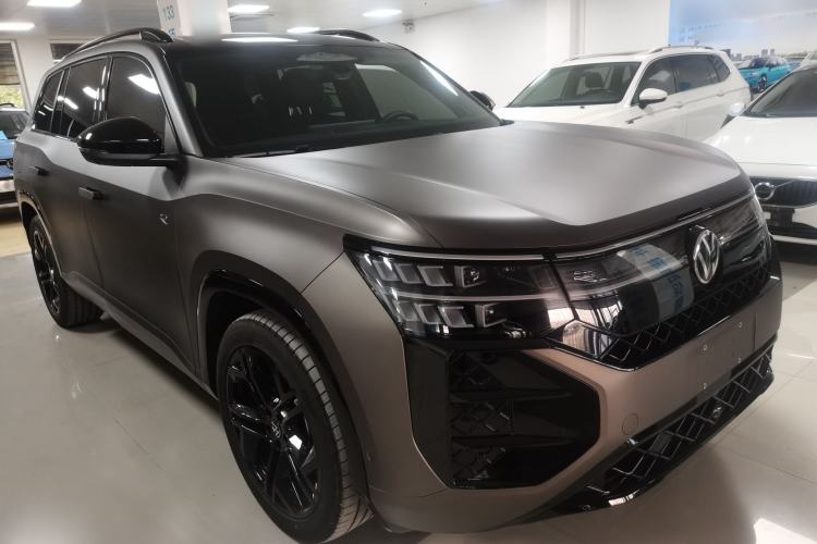 Used Volkswagen Teramont 2025 Tiguan Pro 450TSI Four-Wheel Drive Summit Edition Front Right 45 Deg