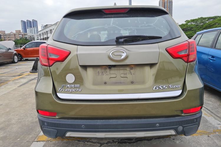 Used GAC Trumpchi GS5 Super 2015 2.0L Automatic Two-Wheel Drive Elite Edition Exterior 4