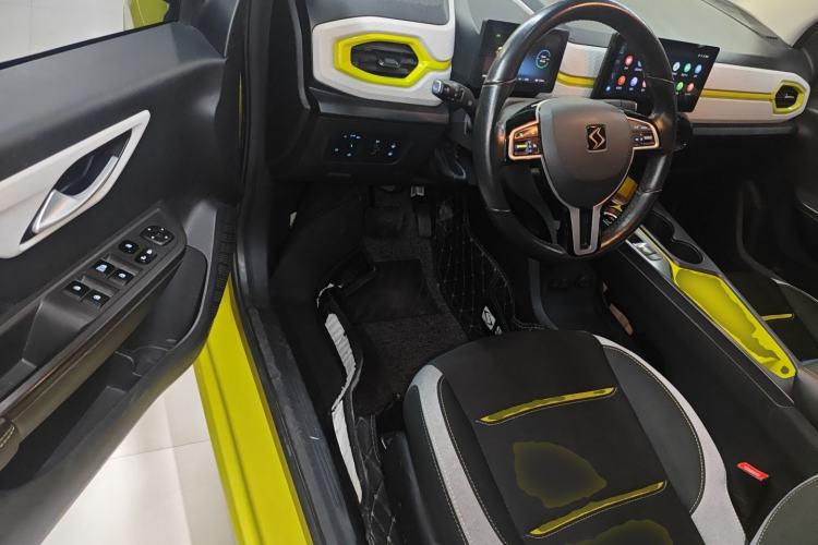 Used SOL E10X 2021 302 km Range Fashion Edition 31.4 kWh