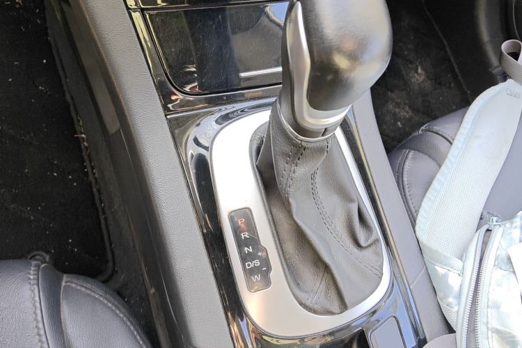 Used MG GS 2015 2.0TGI TST Luxury Edition Gear Lever