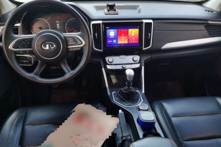 Used Great Wall Poer 2021 2.0T Commercial Version Manual Diesel 4x4 Elite Long-Box GW4D20M Center Console