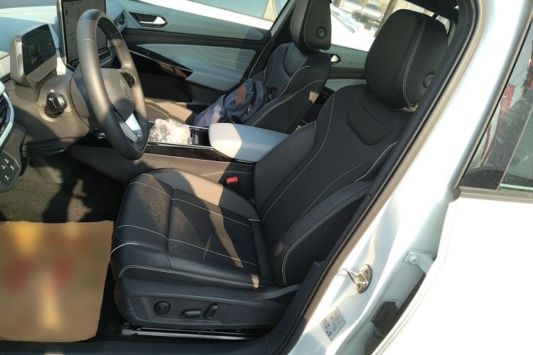 Used Volkswagen ID.4 X 2025 Smart Version Pure & Intelligent Enjoyment Edition