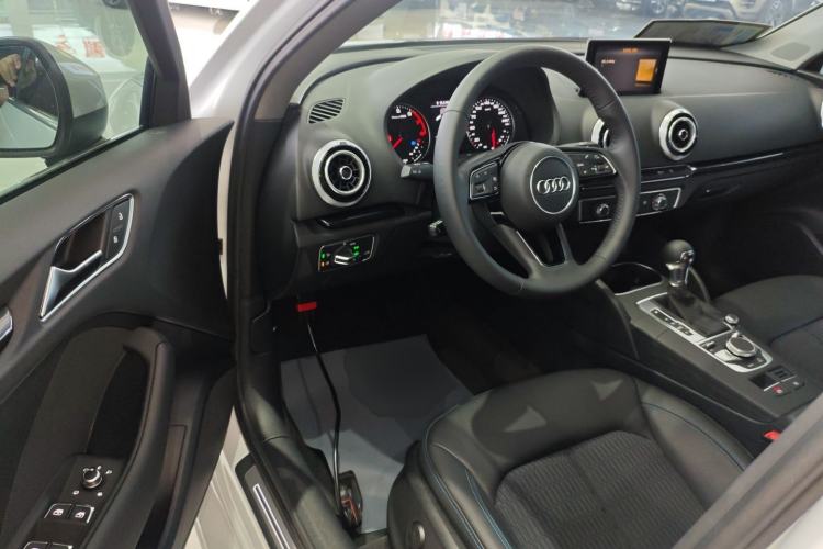 Used Audi A3 2020 Limousine 35 TFSI Fashion Edition China VI Emission Standard