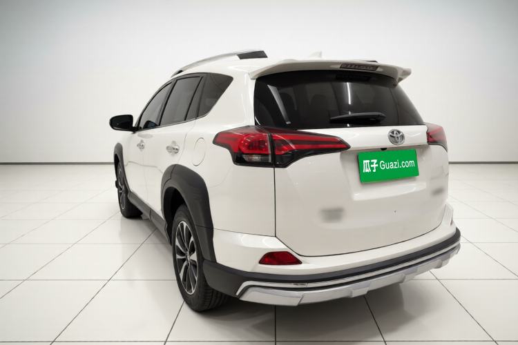 Used Toyota RAV4 2019 2.0L CVT Two-Wheel Drive Fashion X Limited Edition China V Standard
