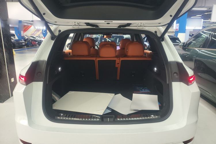 Used Li Auto L7 2024 Pro Model
