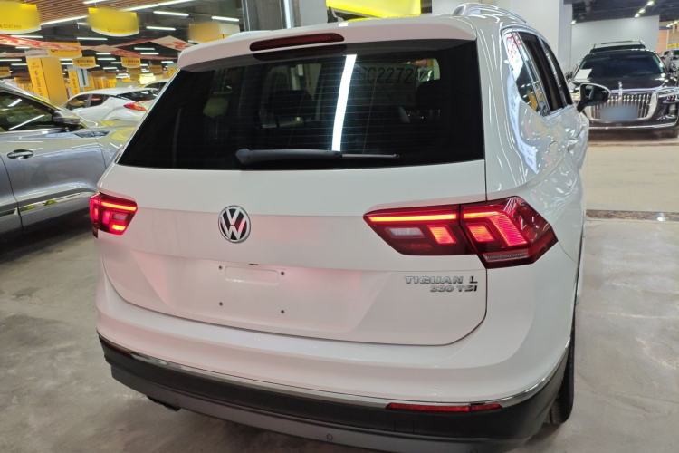 Used Volkswagen Tiguan L 2017 330TSI Automatic Two-Wheel Drive Luxury Edition
