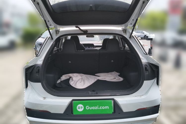 Used Venucia V DD-i 2025 Orca 150km Joyful Journey Edition
