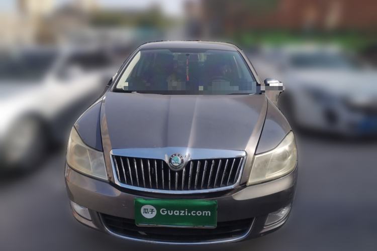 Used Skoda Octavia 2010 1.6L Automatic Eado Edition Front