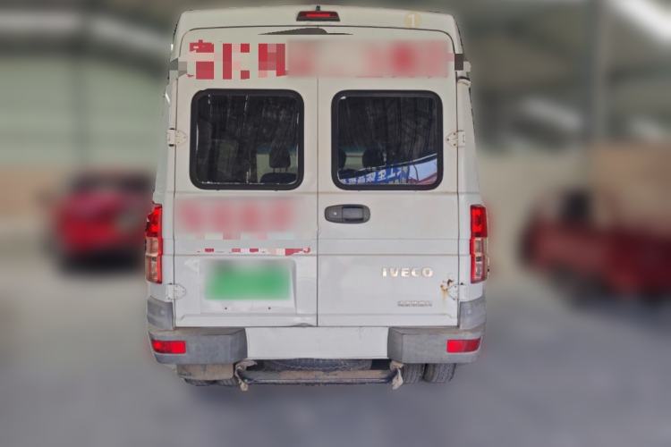 Used Iveco Daily 2017 2.5T A35 Passenger Van 5-7 Seats Model 47Z5 Rear