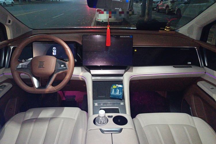 Used BYD Xia 2025 DM-i 1.5T 180km Excellence Model Center Console