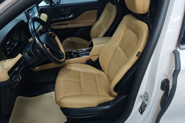 Used Lincoln Corsair 2022 2.0T Two-Wheel Drive Luxury Edition Left Front Seat