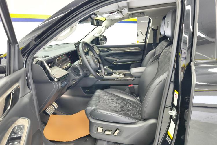 Used Tank 500 2022 3.0T Black Warrior Limited Edition 5 Seats
