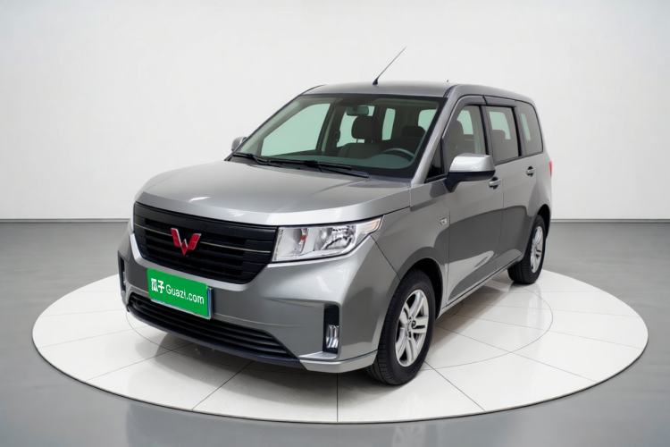 Used Wuling Hongguang PLUS 2019 1.5T Manual Comfort Version 7 Seats