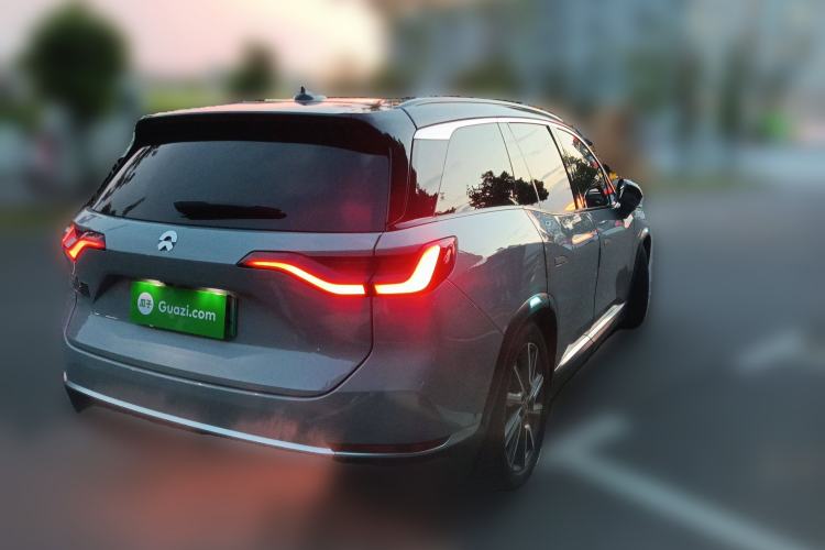Used Nio ES8 2022 100 kWh Six-Seater Version Rear Right 45 Deg