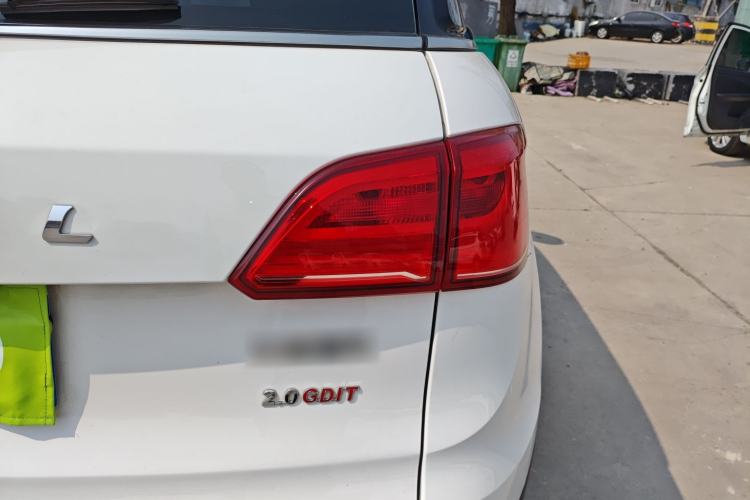 Used Haval H6 Coupe 2015 Blue Label 2.0T Manual Two-Wheel-Drive Elite Model Right Rear Taillight