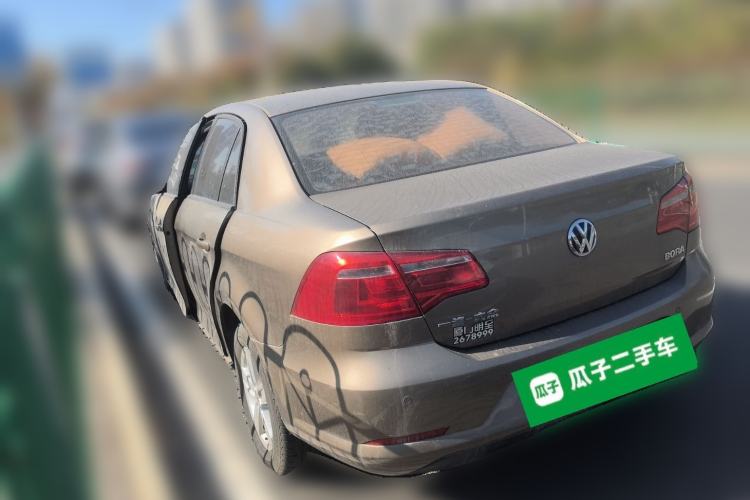 Used Volkswagen Bora 2013 1.6L Manual Fashion Edition