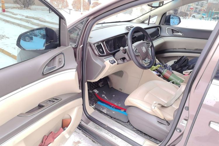 Used Buick GL8 2011 3.0L GT Luxury Business Haoya Edition