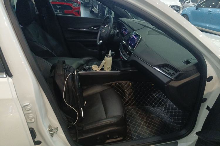 Used Cadillac CT4 2022 28T Luxury Edition Right Front Seat