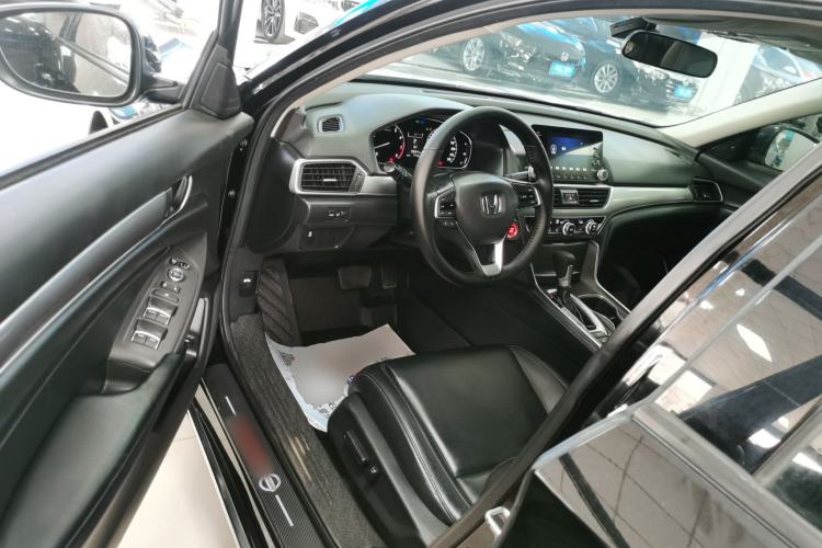 Used Honda Accord 2018 260TURBO Elite Edition China VI Driver Seat
