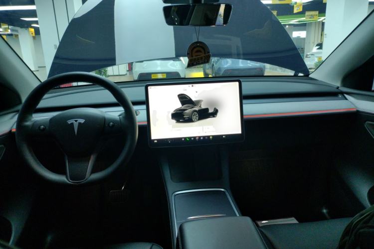 Used Tesla Model Y 2023 Rear-Wheel-Drive Version
