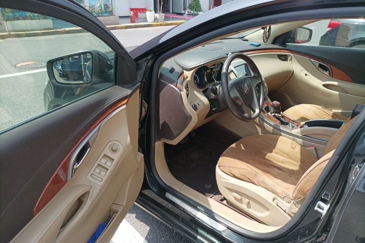 Used Buick LaCrosse 2011 2.4L SIDI Elegant Edition Driver Seat