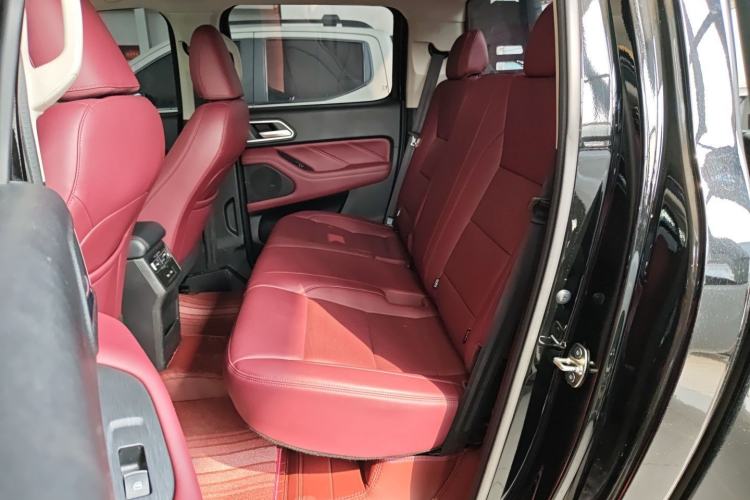 Used Great Wall Poer 2024 2.4T Off-Road Edition Automatic Diesel 4x4 Advanced Version Left Rear Seat