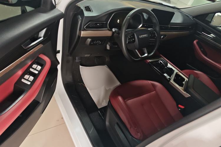 Used JETOUR X70 2023 1.5T DCT Beyond PRO+ Edition 5-Seater
