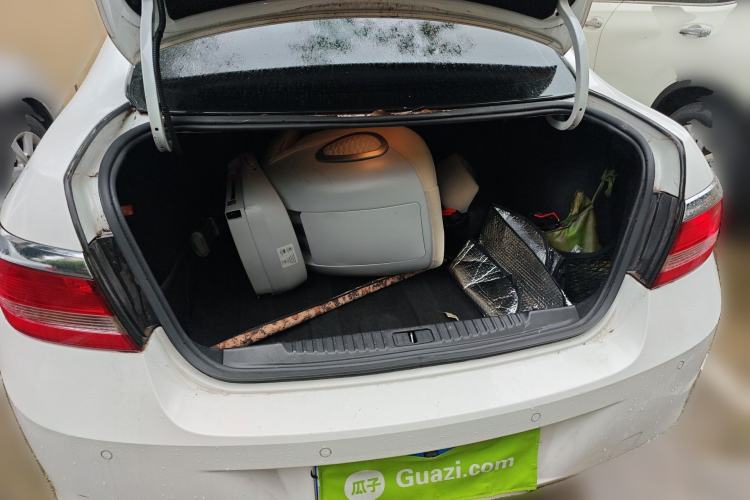 Used Buick GT 2013 GT 1.6L Automatic Fashion Edition Trunk