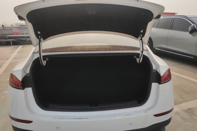 Used Roewe D7 2025 DMH 125km World Champion Edition
