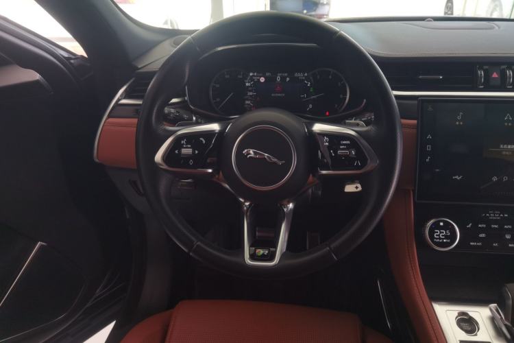 Used Jaguar F-PACE 2023 P250 R-Dynamic BLACK