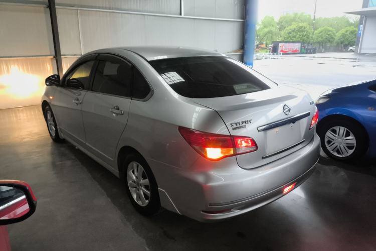 Used Nissan Sylphy 2012 Classic 1.6XE Automatic Comfort Edition Exterior 2