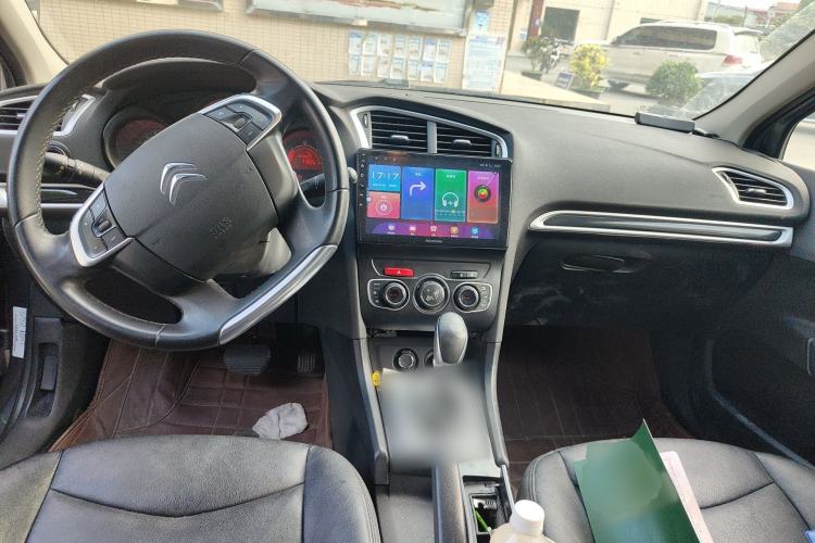 Used Citroen C4L 2013 1.6THP Automatic Enjoyment Edition Center Console